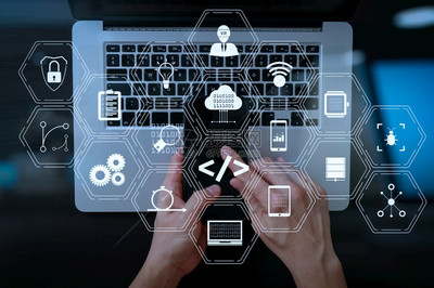 編碼軟件開發(fā)者與AR儀表板計(jì)算機(jī)圖標(biāo)的系統(tǒng)開發(fā)